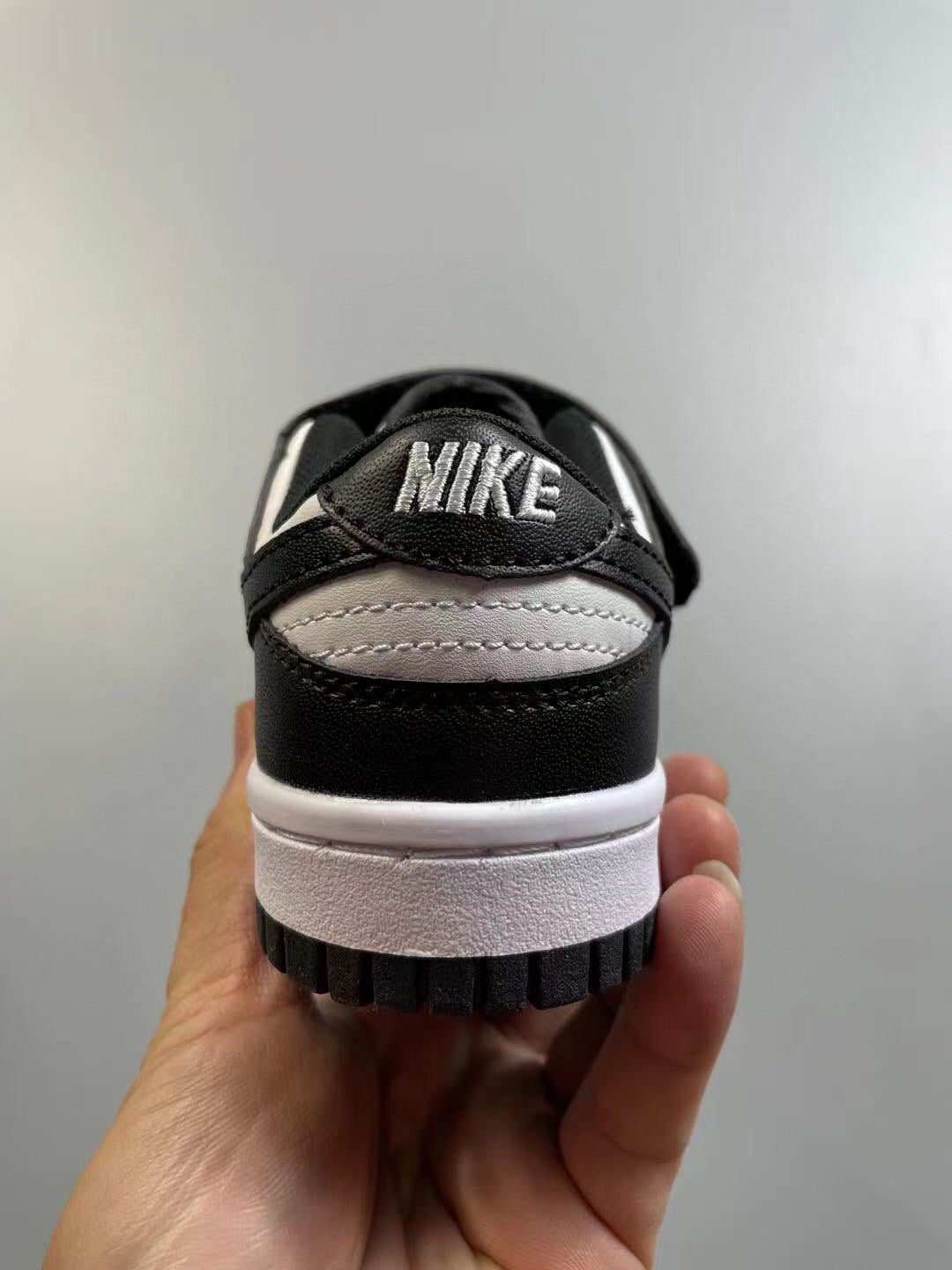 Nike SB single buckle sneakers" white, black"