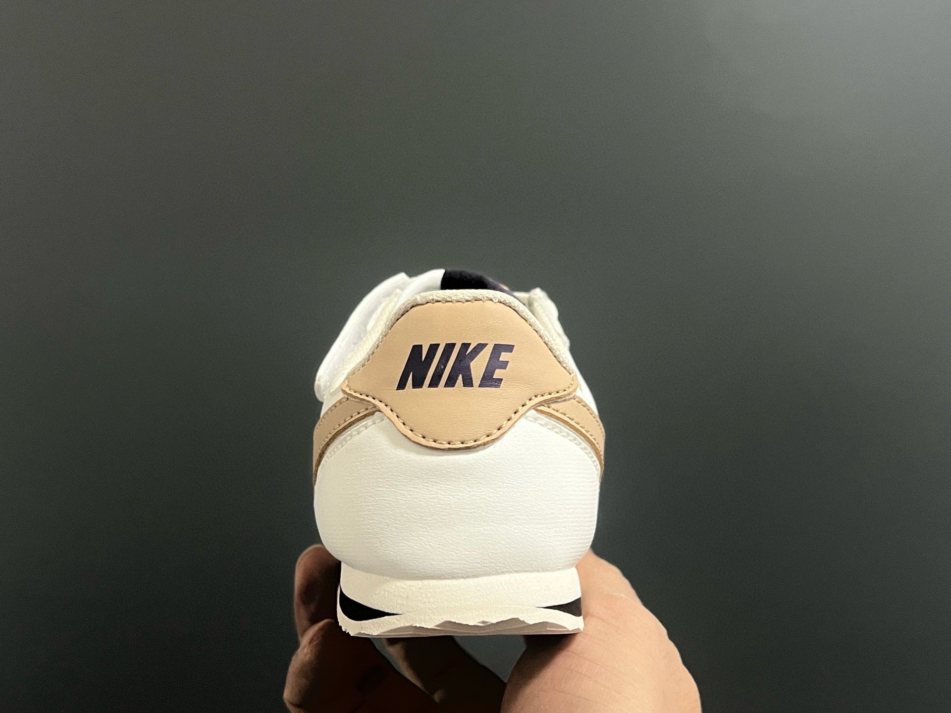 Nike Forrest Gump Classic Velcro Kids Shoes" white, beige"