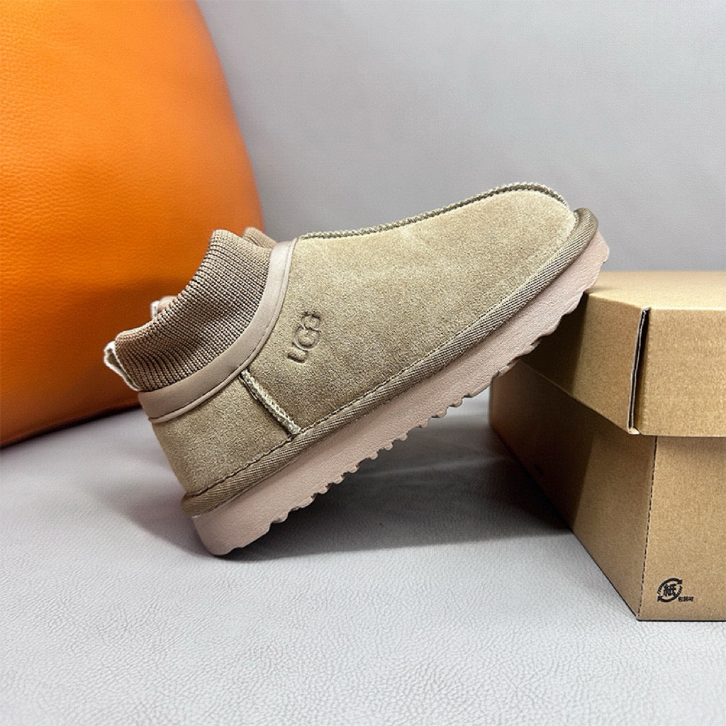 U-GG Classic short boots for kids" beige"