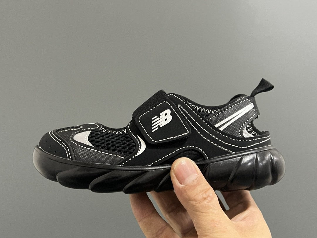NB new 920 Mary Jane mesh stitching Velcro children's sandals" black"