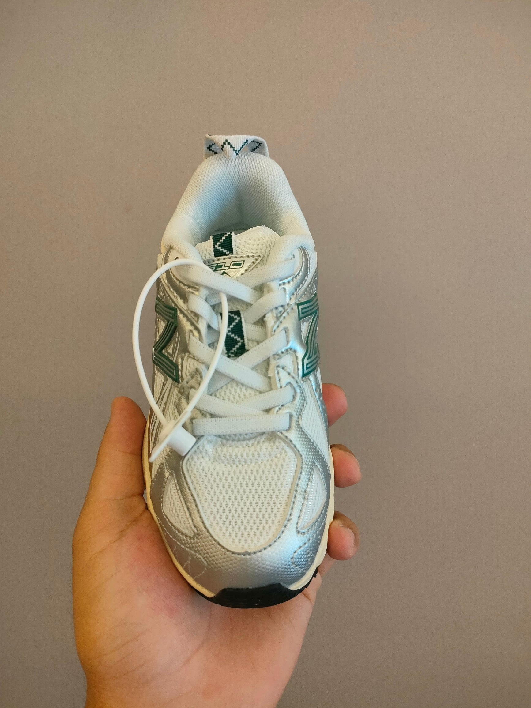 NB610 children's outdoor shoes" silver"