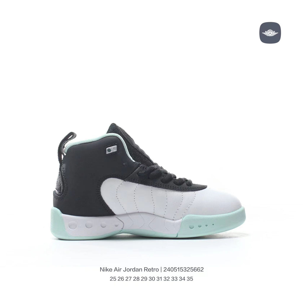 Jordan Retro-combat basketball shoes " black, white"