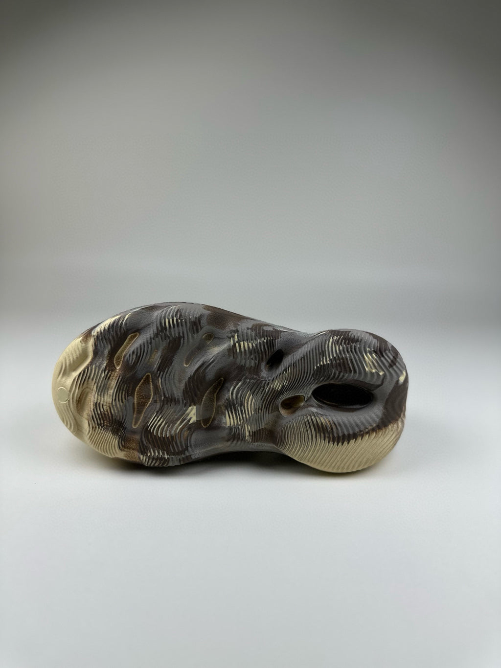Coconut Crocs" black, cream"