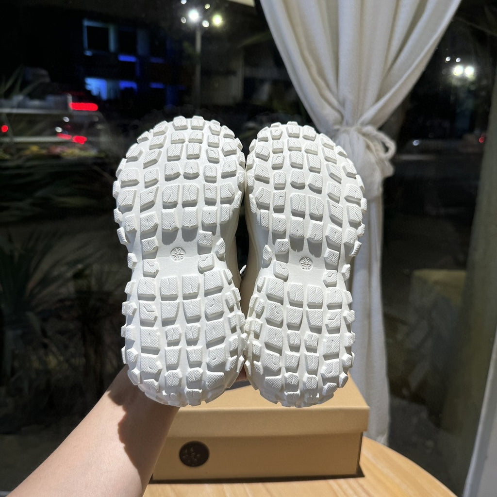 Nike sandals" white, light blue"