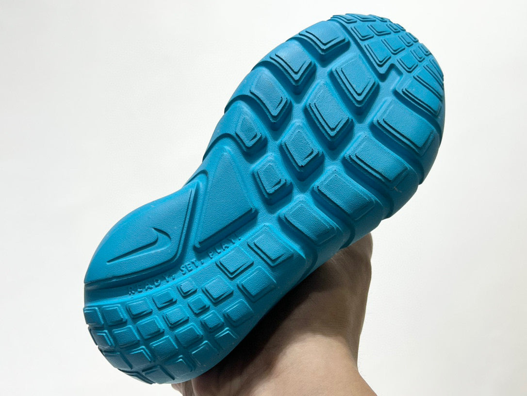 Nike's new barefoot slip" Aqua"