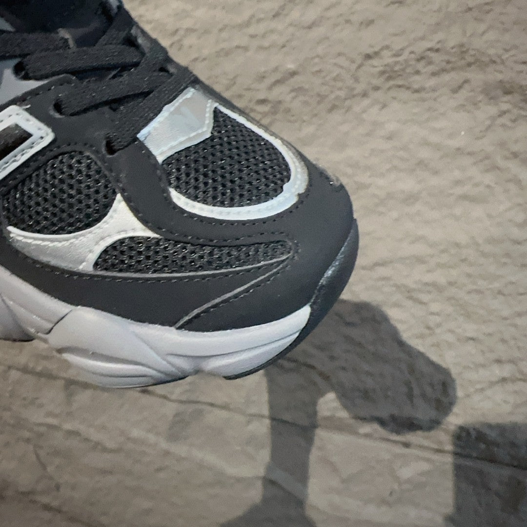 NB9060 rotating button children's shoes" black"