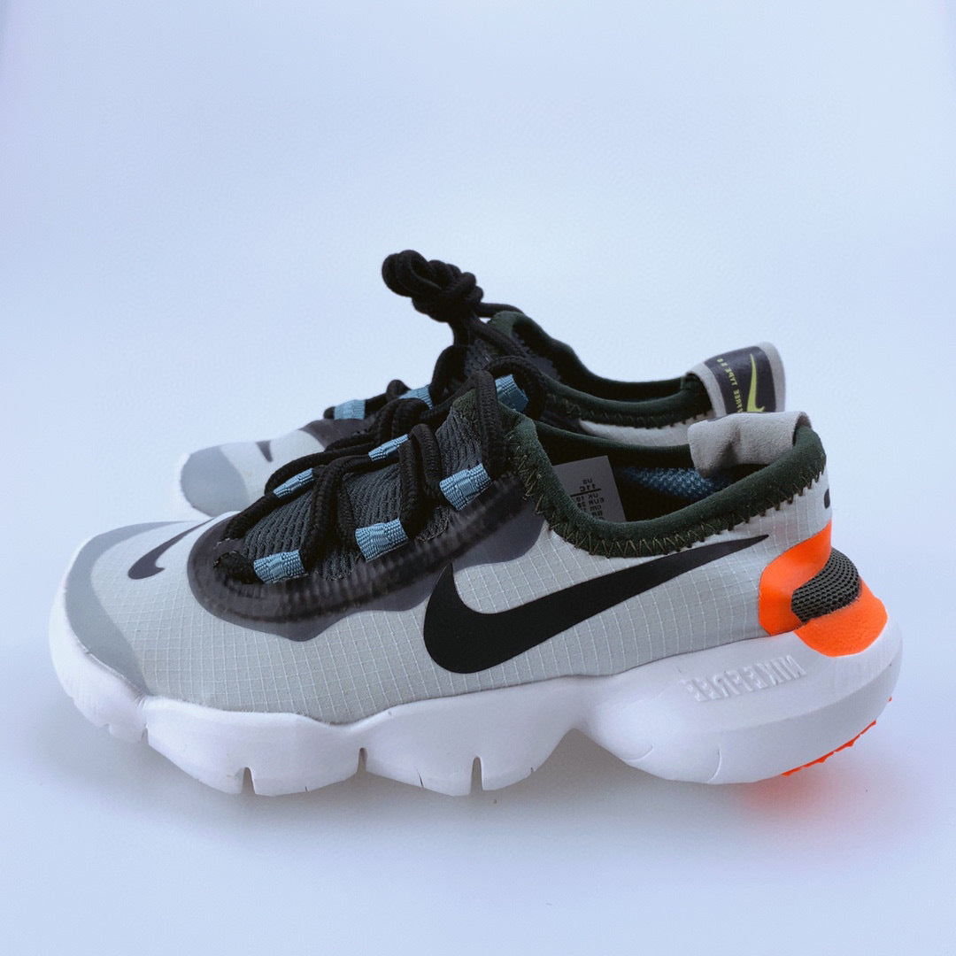 Nike Barefoot 5.0 Kids" light gray"