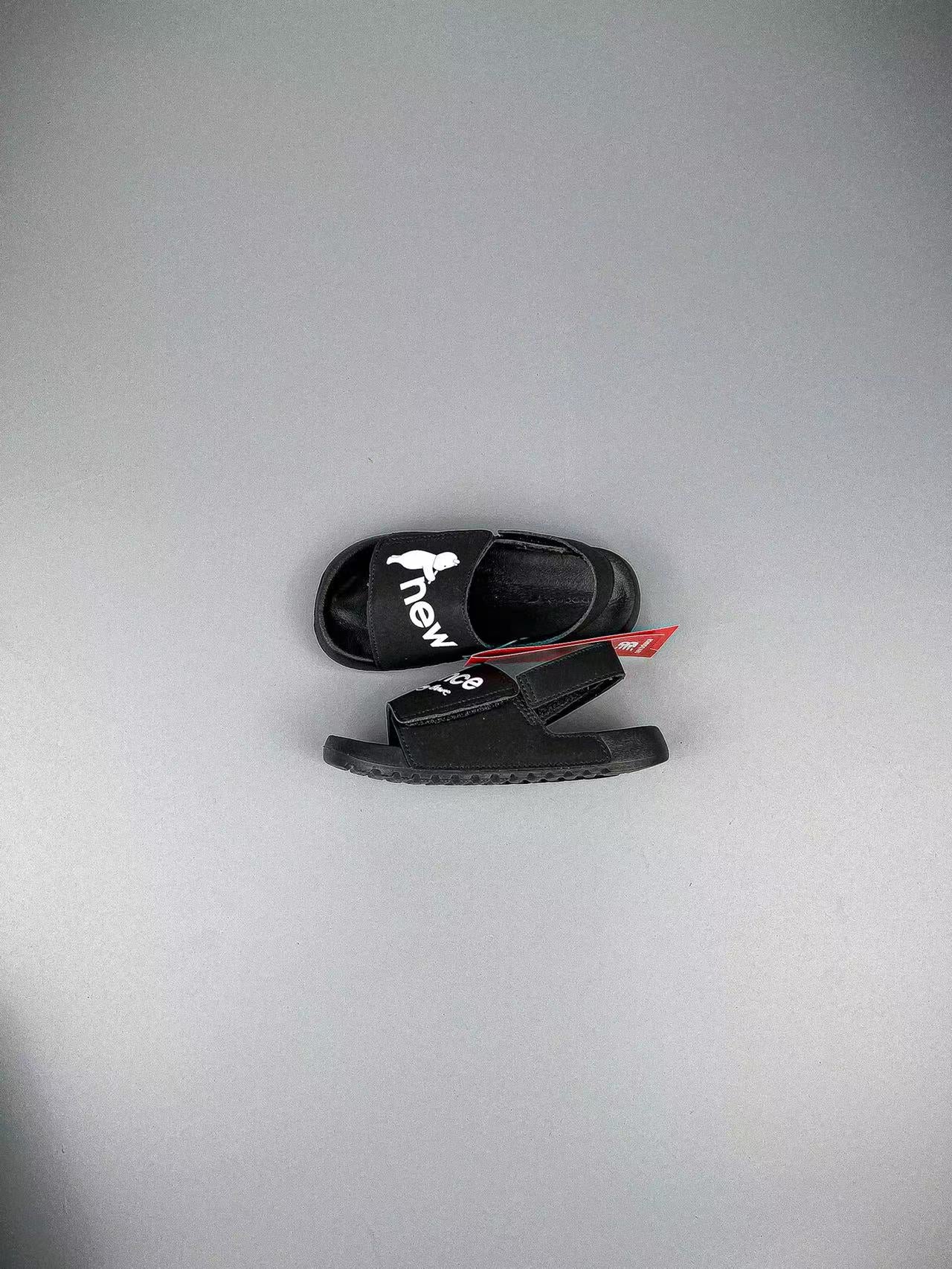 N large breasted sandals" black"