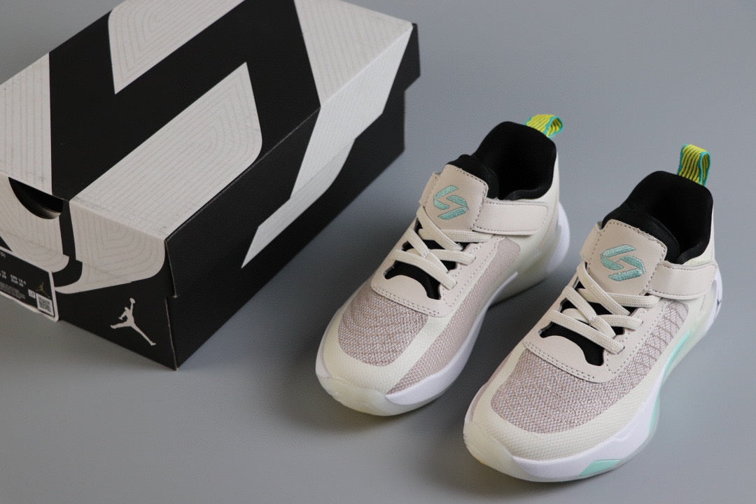 Jordan Doncic children's sports shoes " beige, cream"