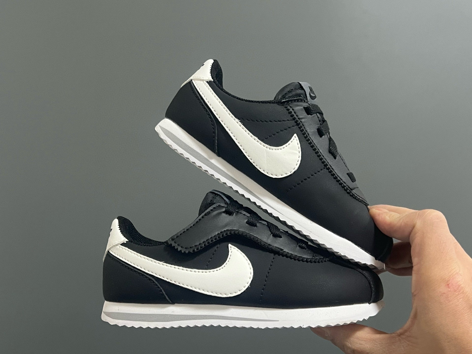 Nike Forrest Gump Classic Velcro Kids Shoes" black"