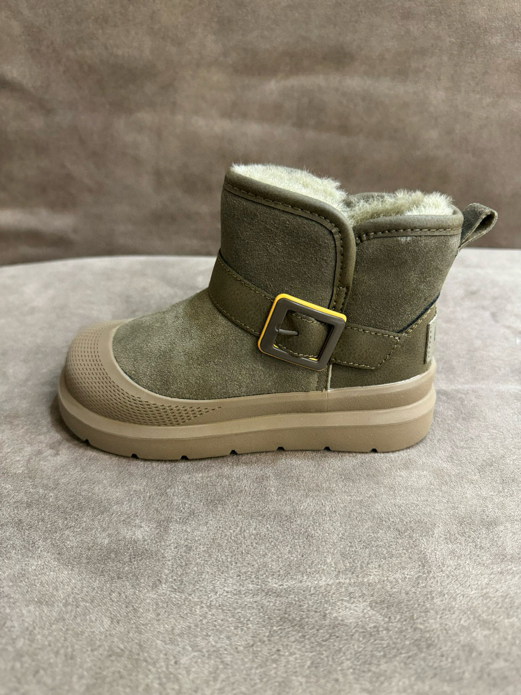 U-GG leather buckle mid-cut" olive green"