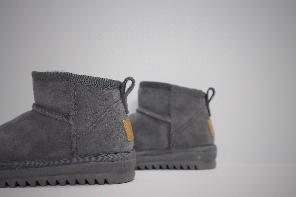 low-top UGG ankle boots" gray"