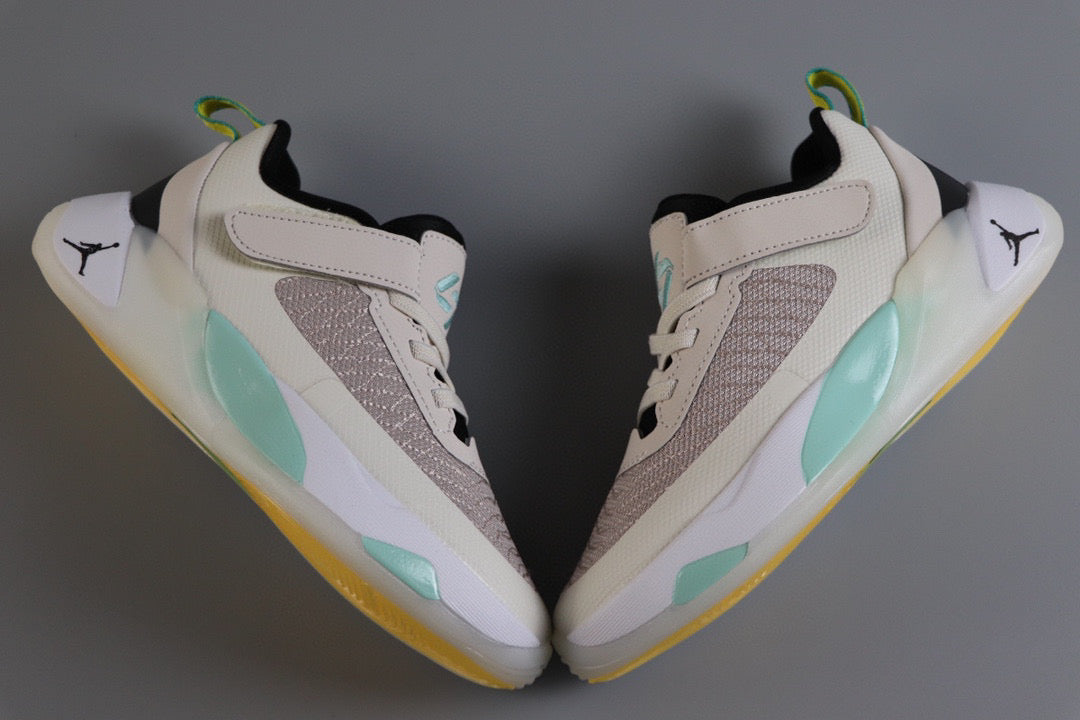 Jordan Doncic children's sports shoes " beige, cream"