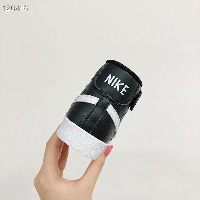 NK Trail Blazers mid-cut" black"
