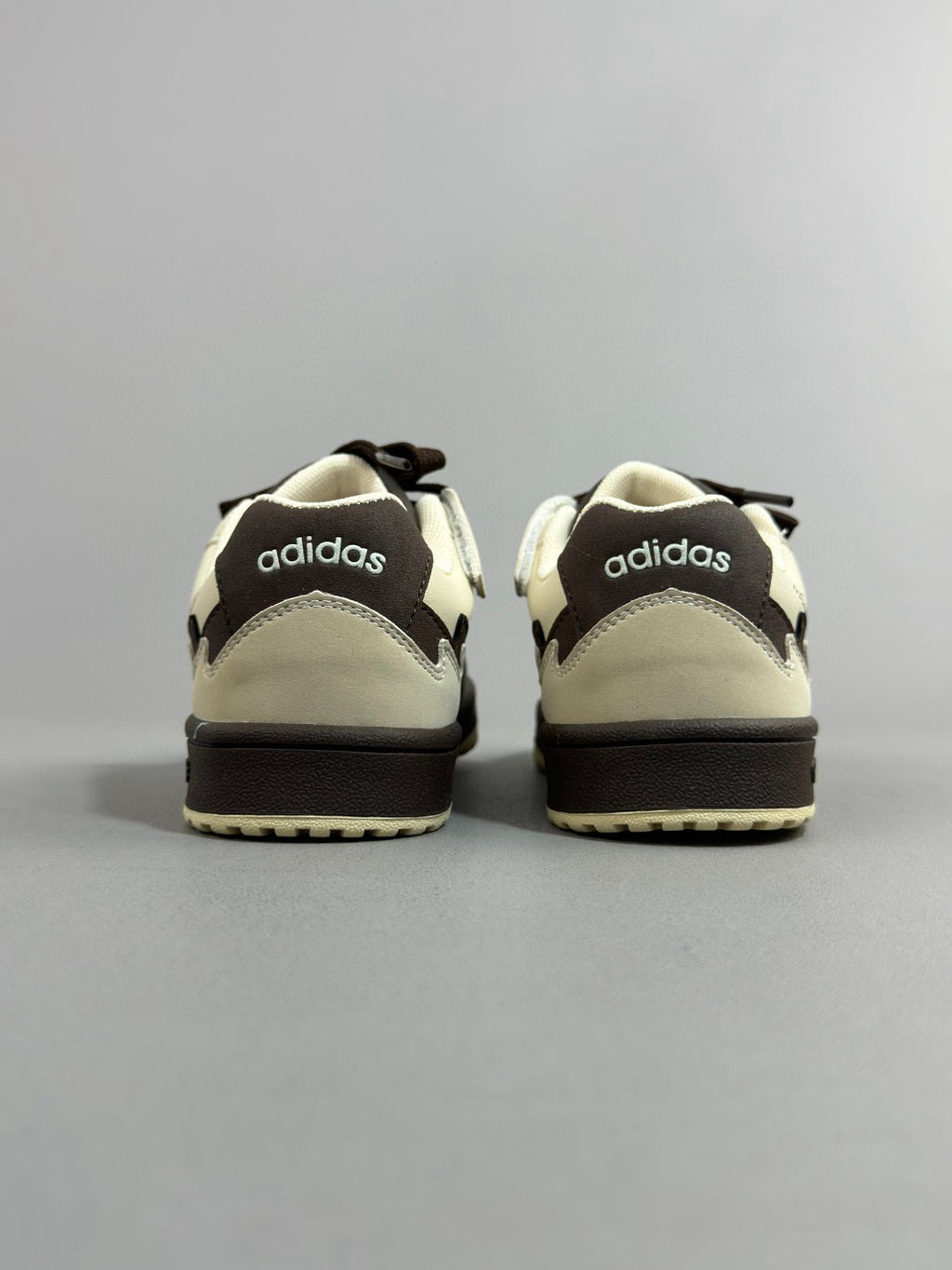 Adidas WCARD ADV classic retro sneakers" cream, brown"