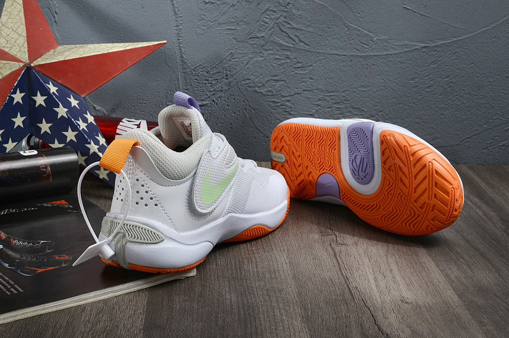 Nike's new UFO slip-on shoes for children" white, orange"