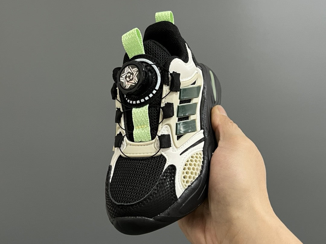 Trefoil rotating button children's shoes
