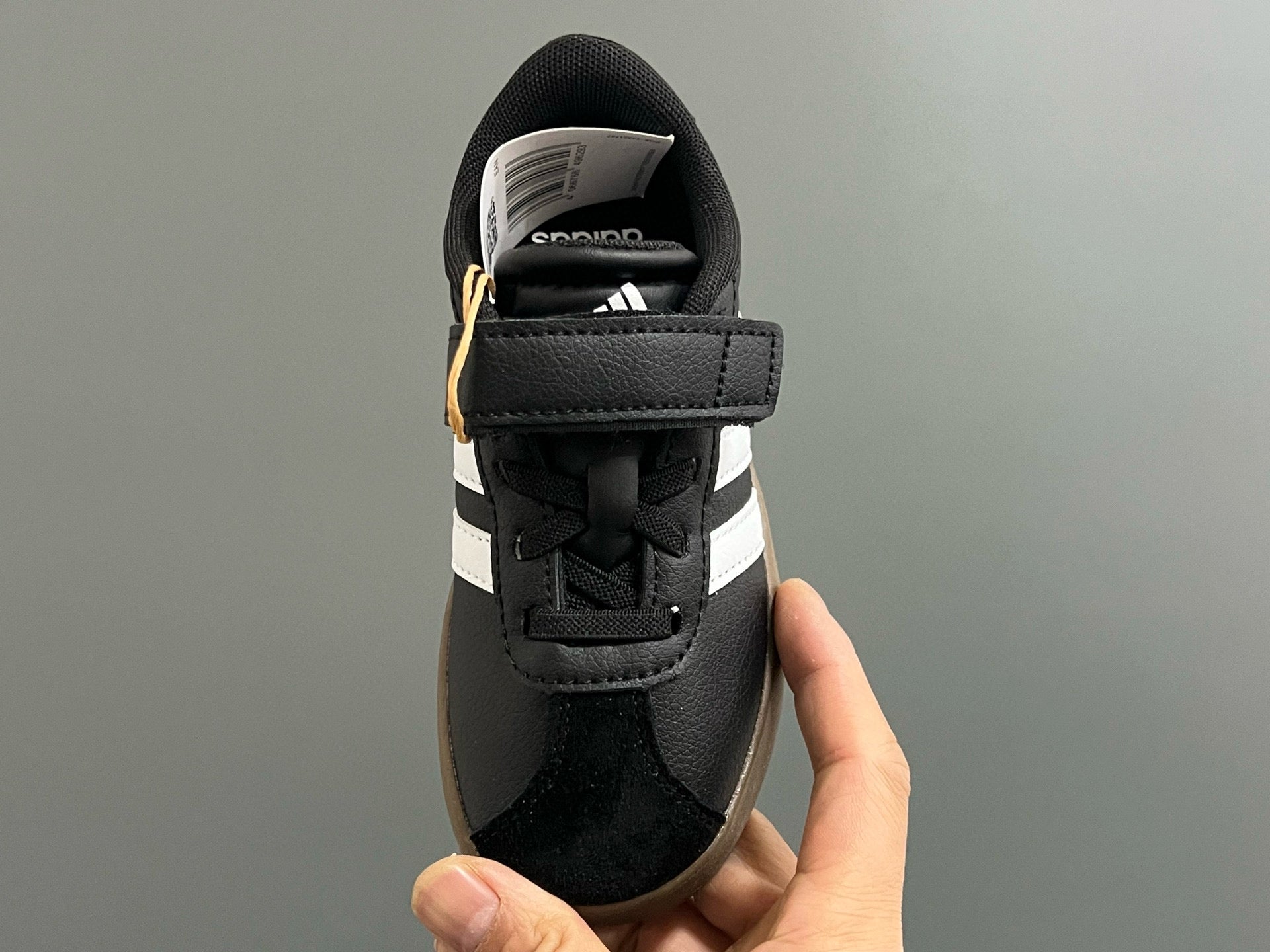 Adidas tennis shoes" black"