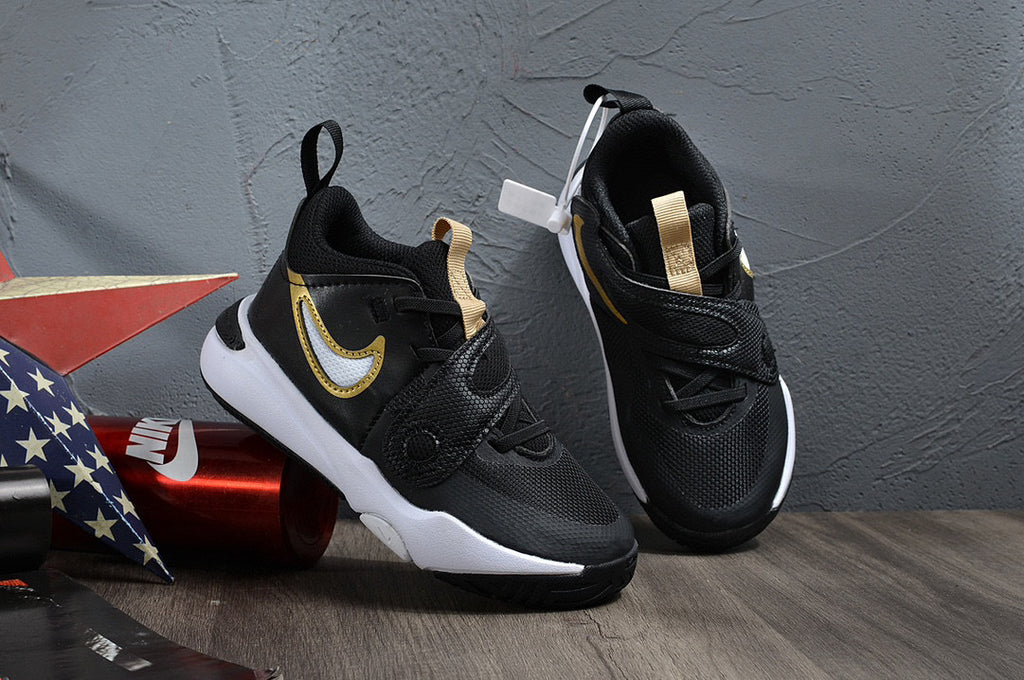 Nike's new UFO slip-on shoes for children" Black"