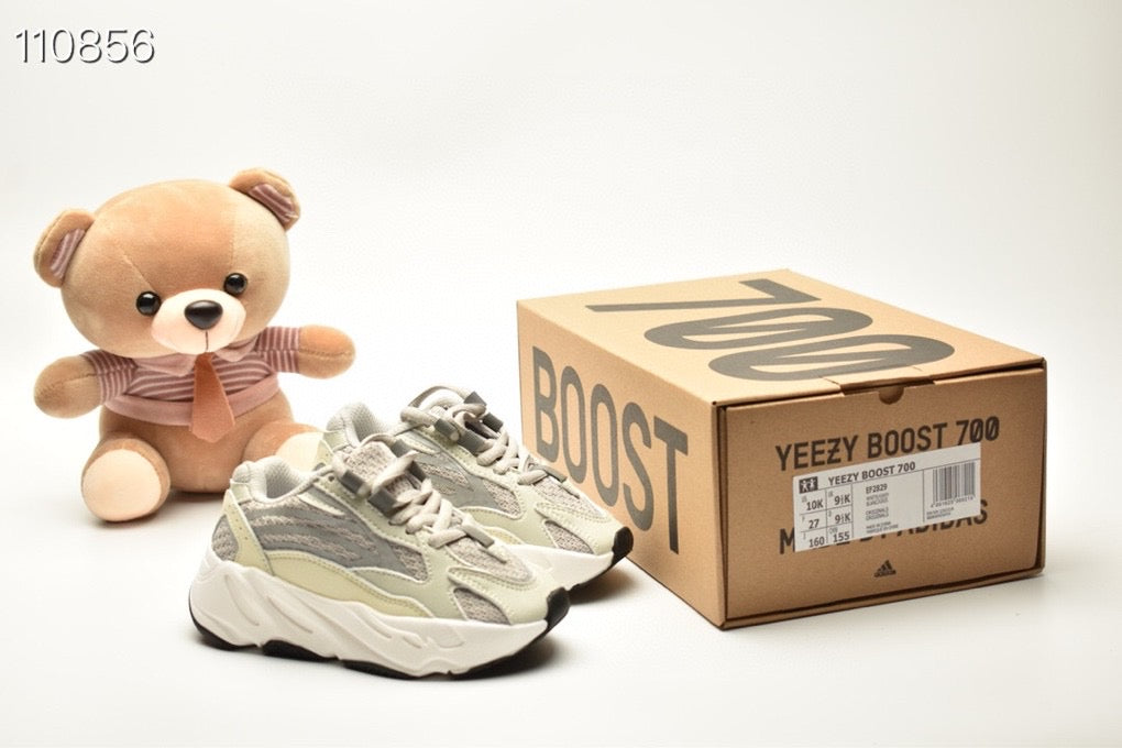 AD Coconut 700 " off white, cream, white"