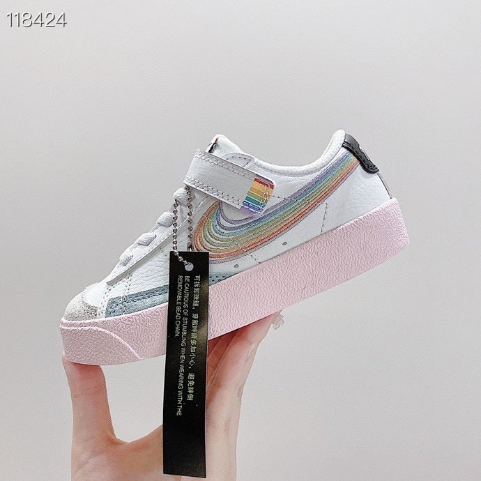 NK Trailblazer Graffiti Low-top" white, pink"