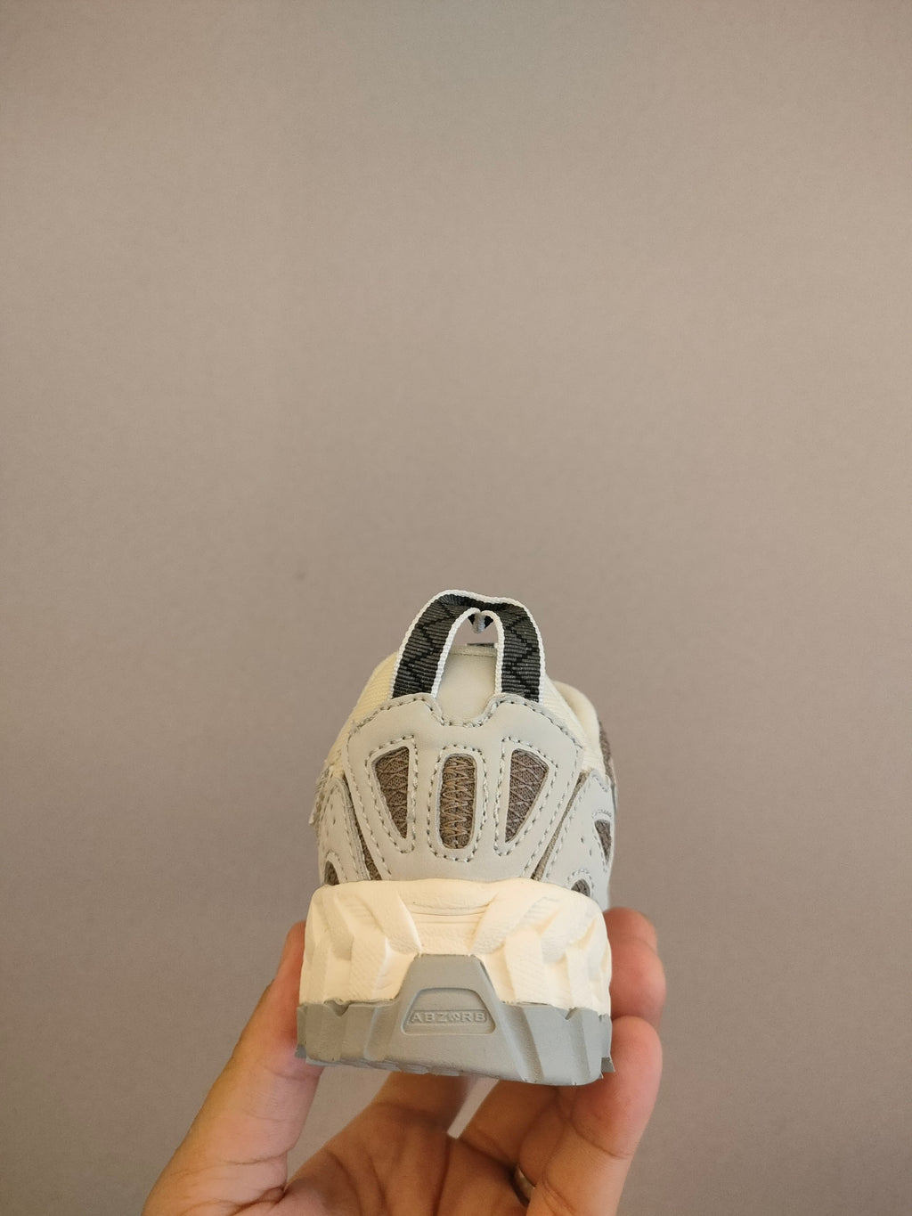 NB610 children's outdoor shoes" gray, brown"