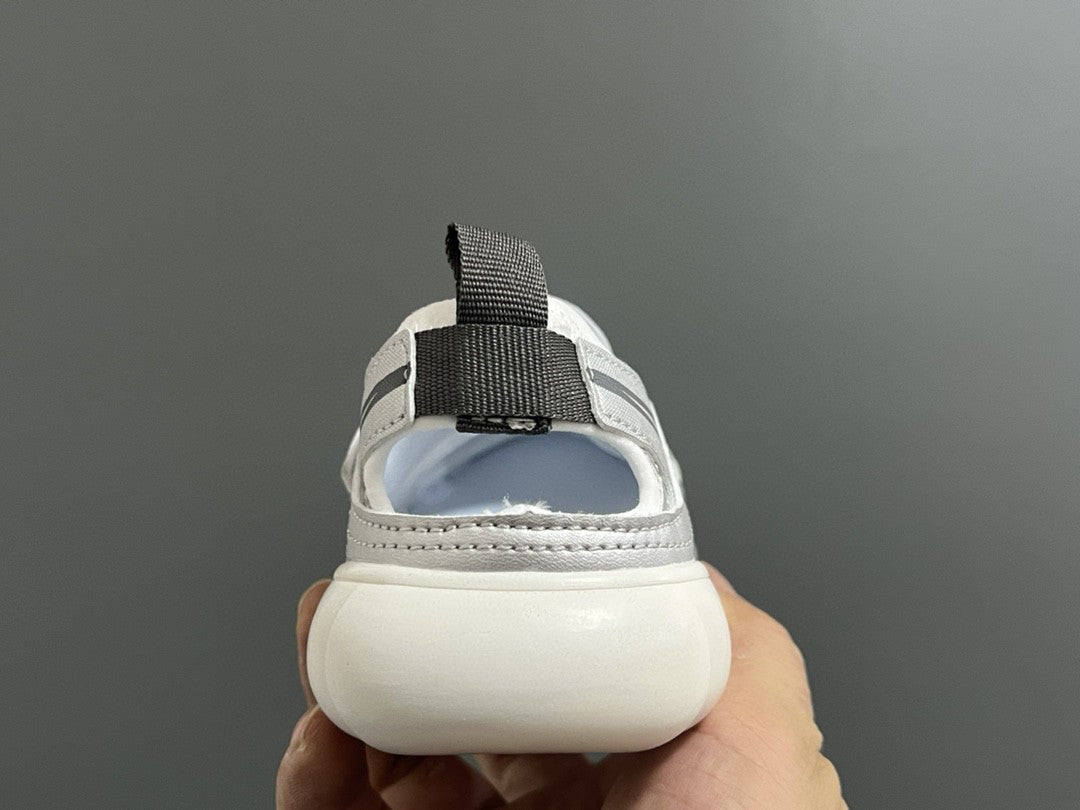 NB new 920 Mary Jane mesh stitching Velcro children's sandals" white, lightt gray"