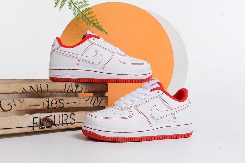 Air Force low-top lace-up sneakers" white, red"