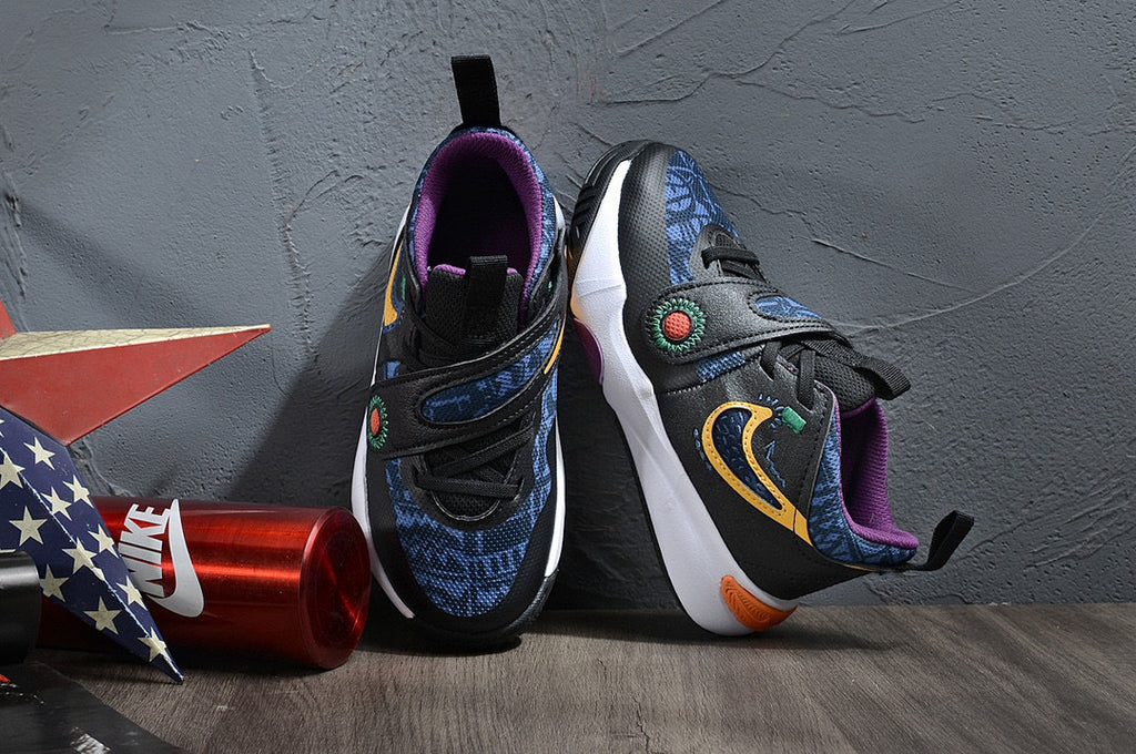 Nike's new UFO slip-on shoes for children" Black"