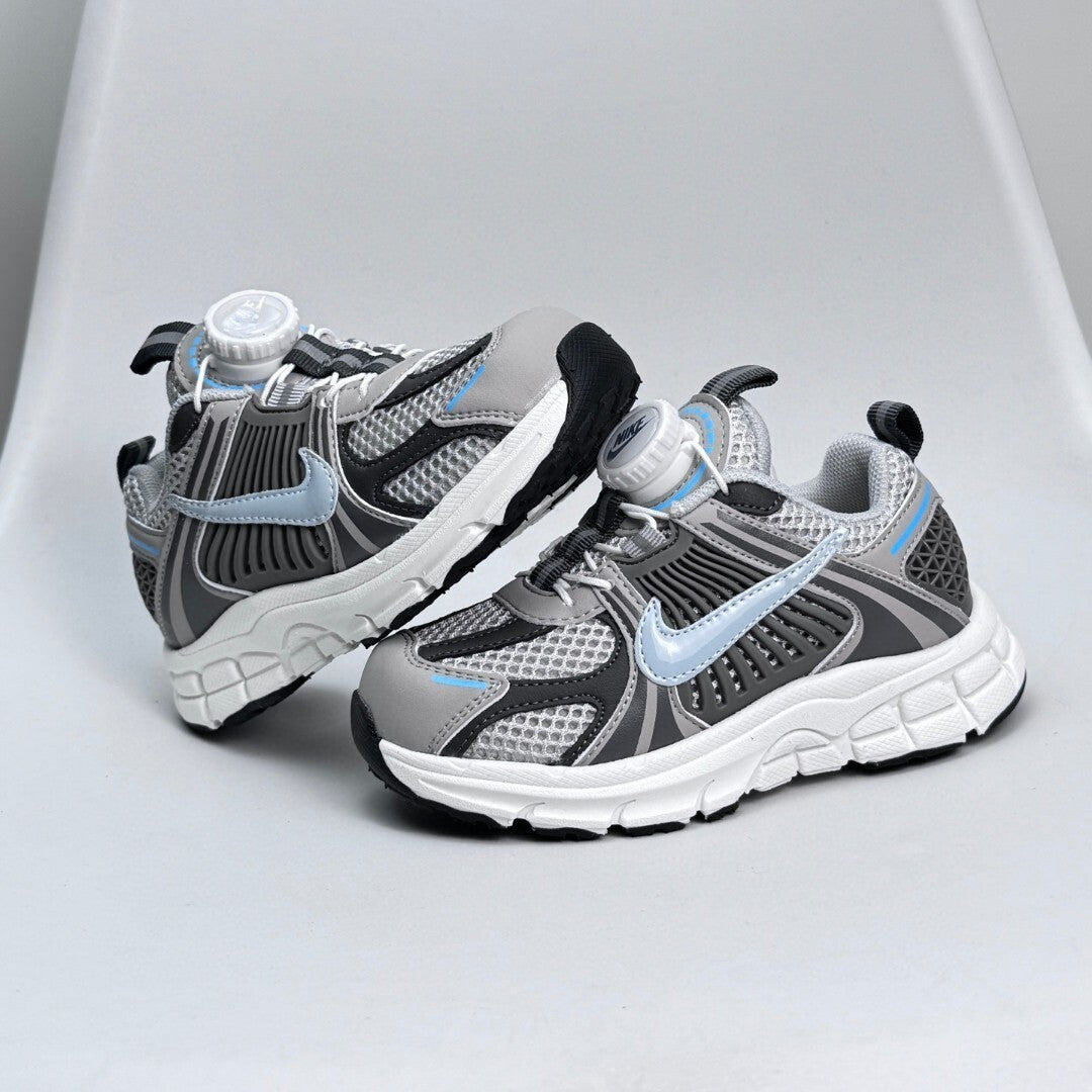 Nike Zoom V5 Retro Sneakers