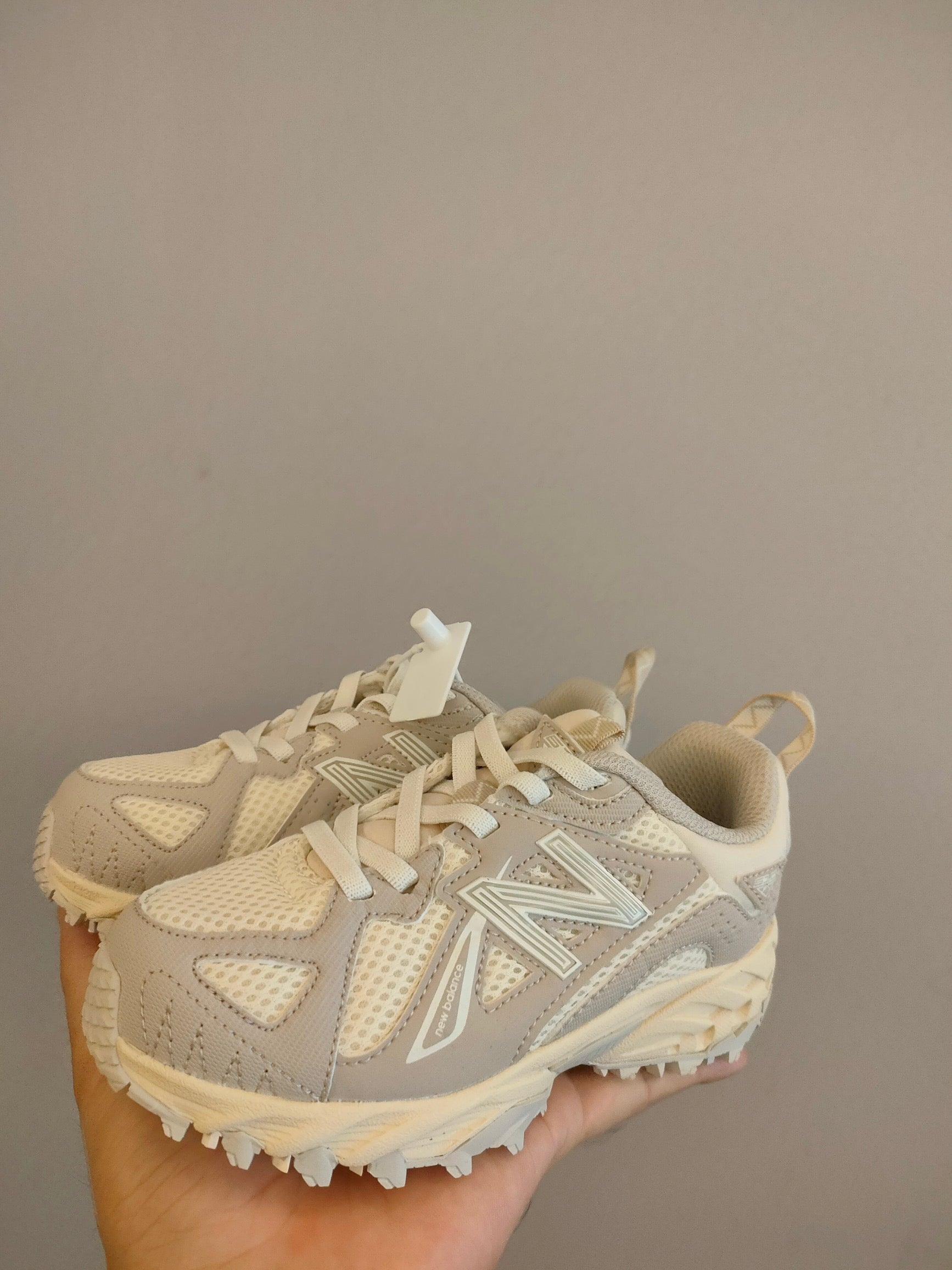 NB610 children's outdoor shoes" cream"