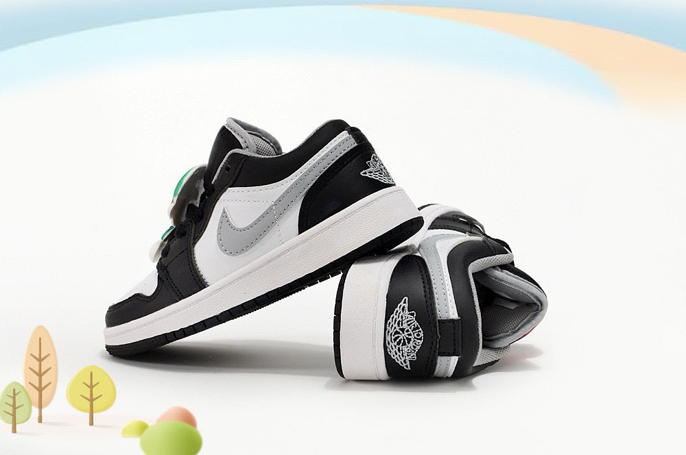 Jordan low-top first generation cartoon children's shoes" white, black, gray"