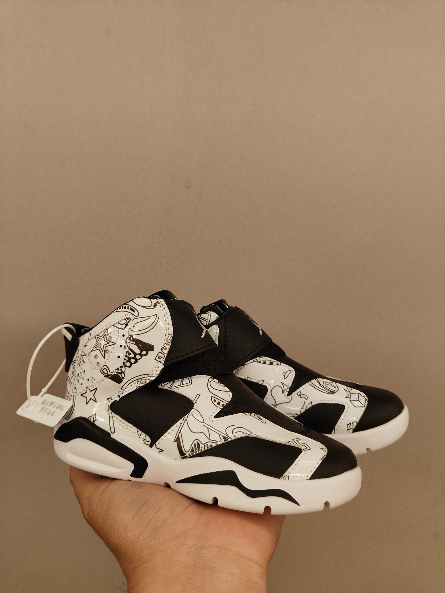 Joe 6 Velcro leather basketball shoes" white, black"