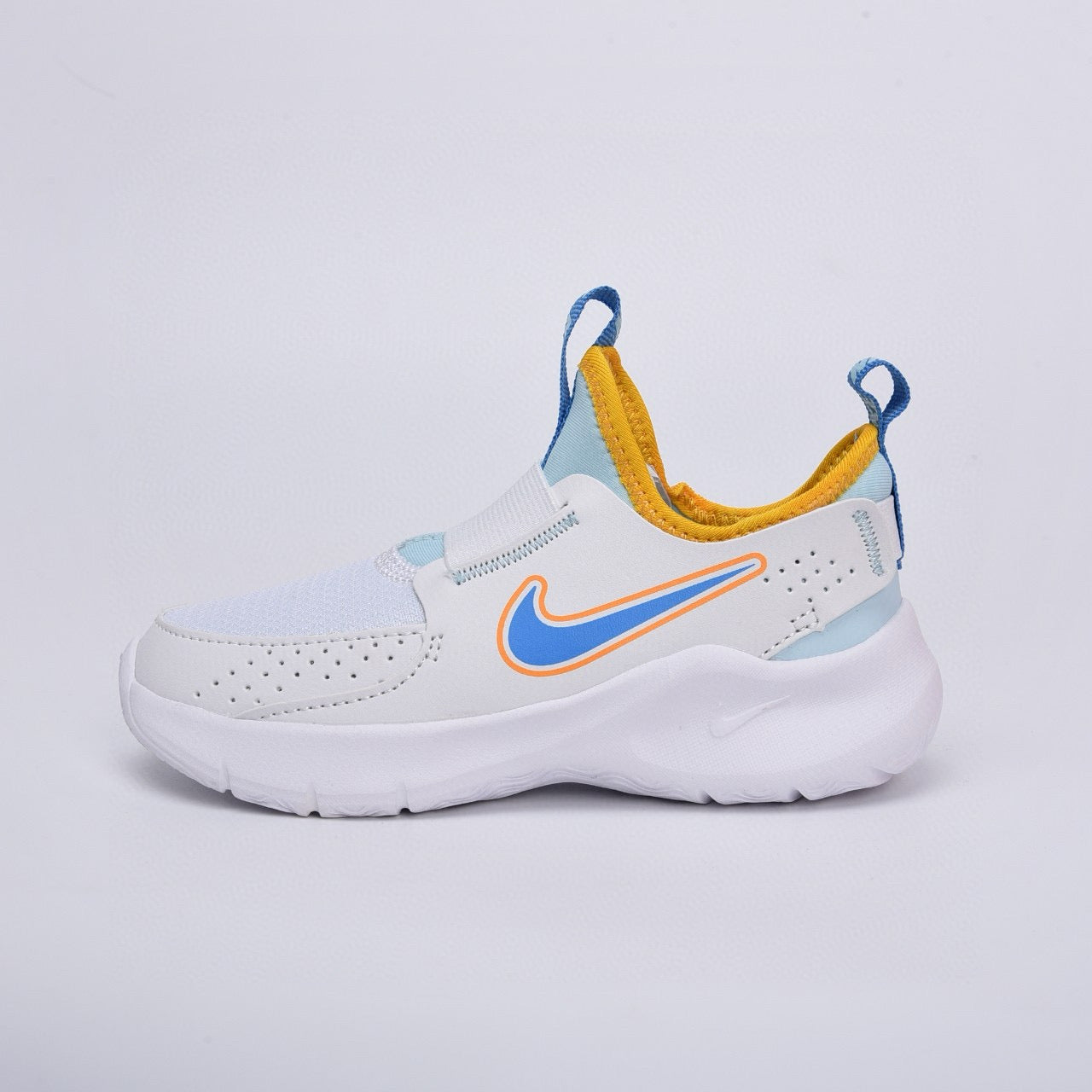 Nike slip-on running shoes"  white, light blue"