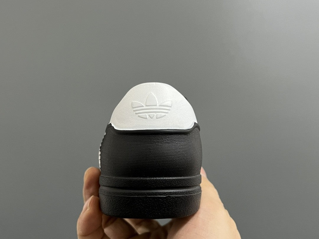 Soft shell hole slip-on sandals for children" black"