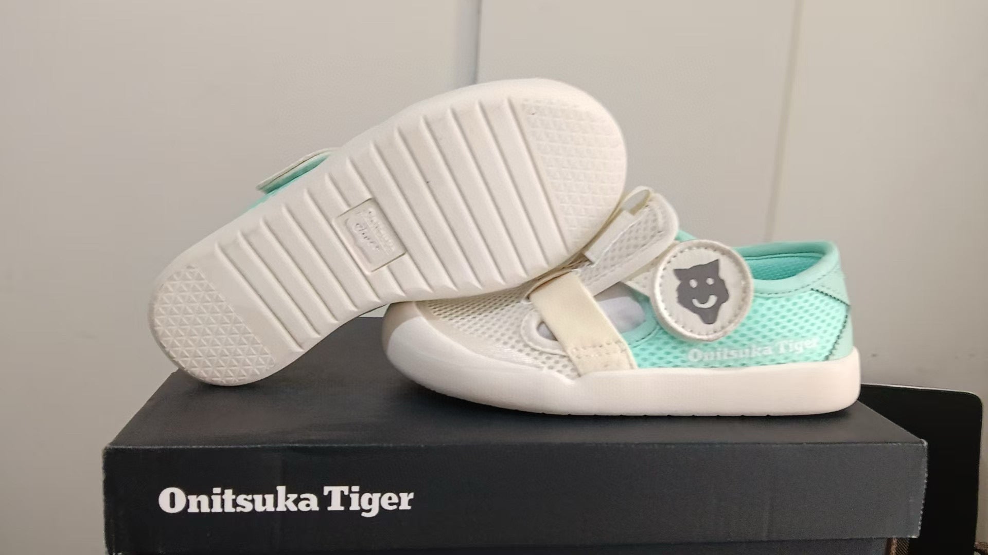YSS Onitsuka mesh bread head sandals" white, mint green"