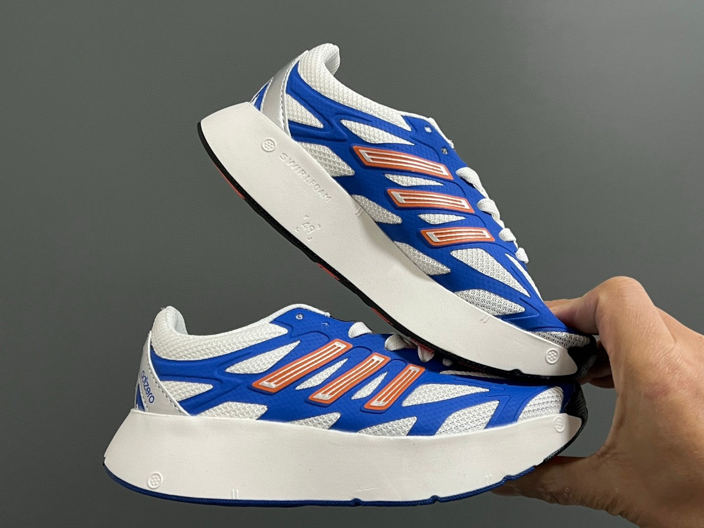 A's new children's shoelace buckle swing sports shoes" white, blue"