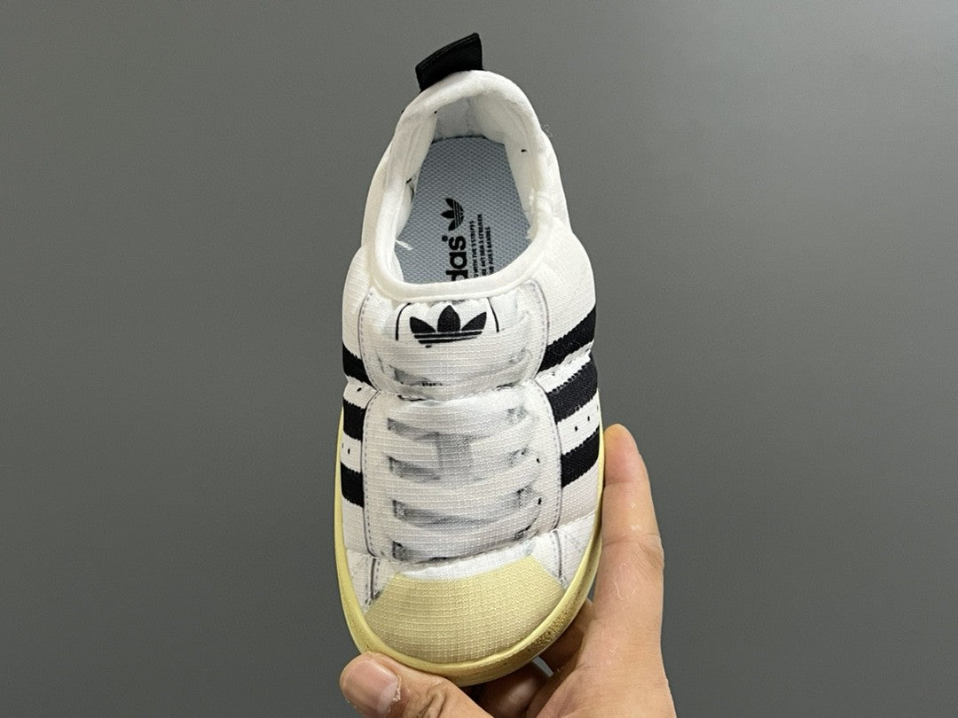 Original version of A's new bread children's slip"white, yellow"