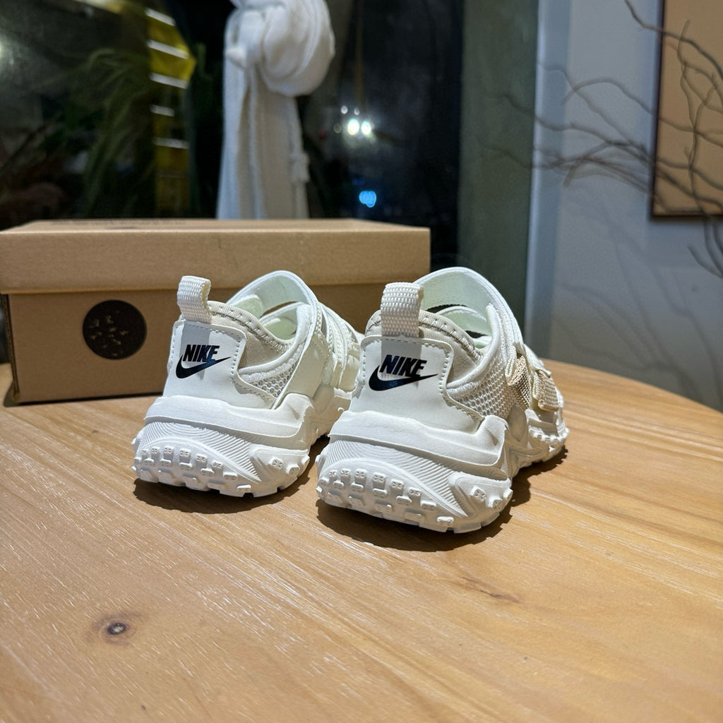 Nike tire bottom Velcro hollow sandals" light cream/ beige"