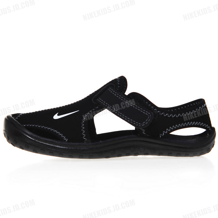 Nike children's closed toe sandals " black"