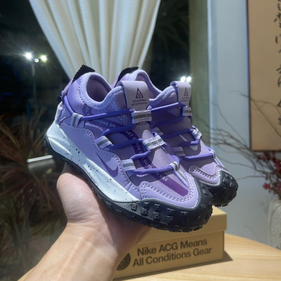 Nike ACG outdoor hiking shoes