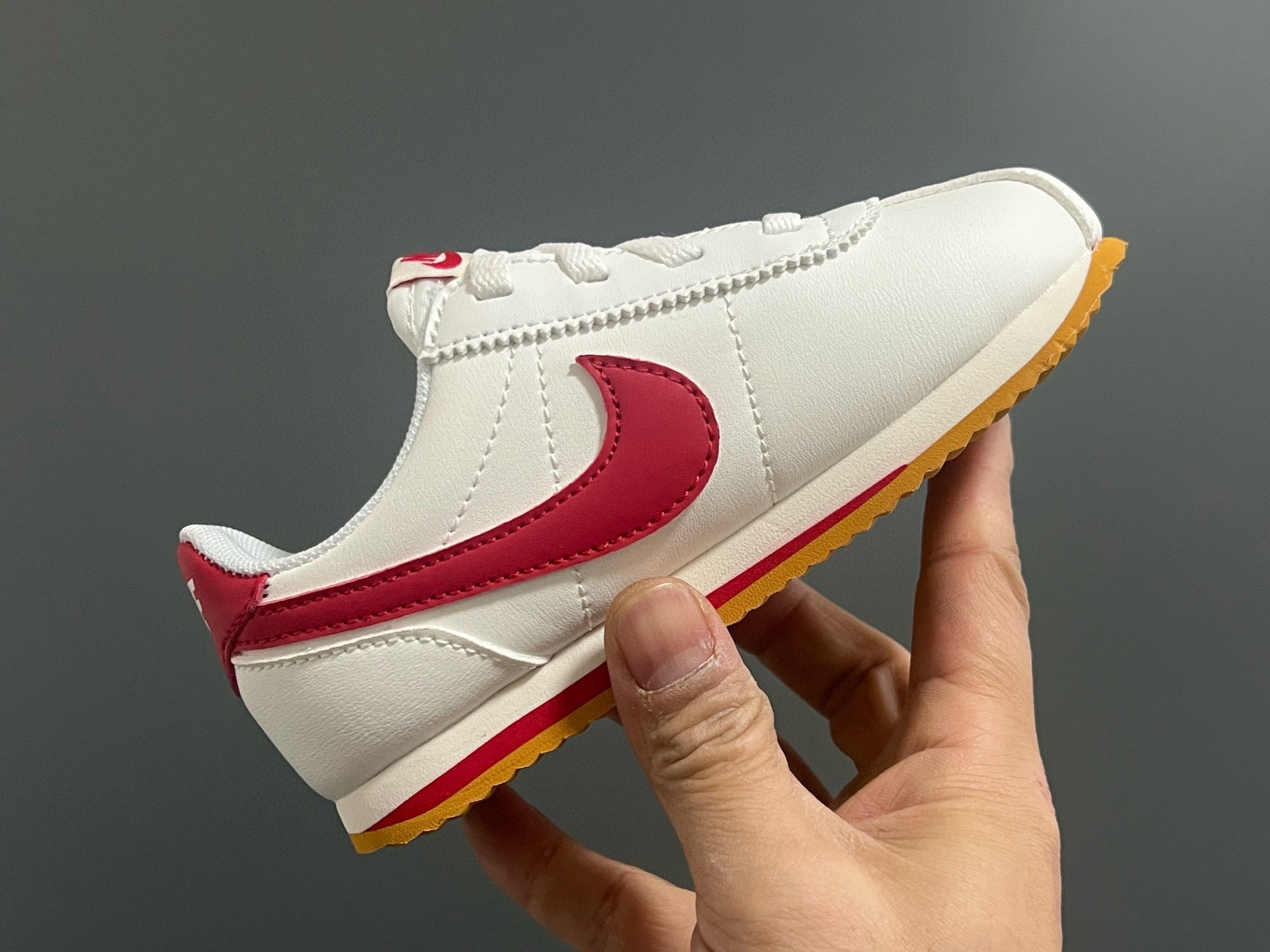Nike Forrest Gump Classic Velcro Kids Shoes" white, red"