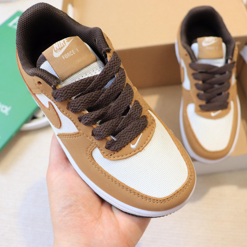 Air Force low-top lace-up sneakers" white, brown"