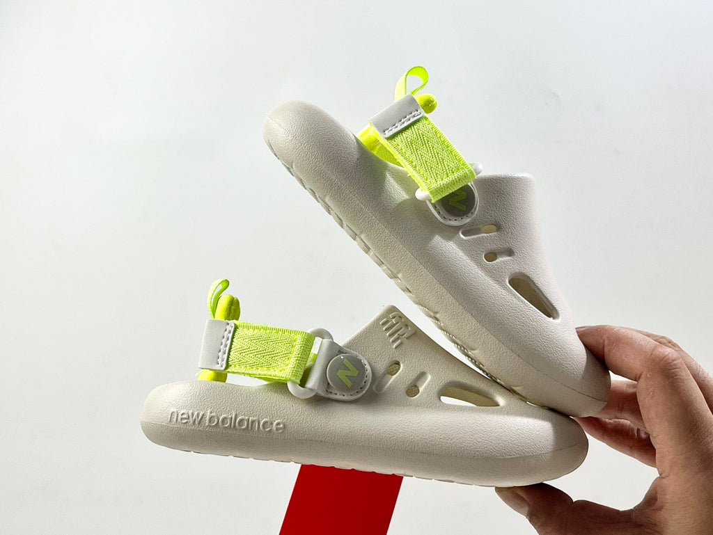 NB hole two-way sandals" light beige "