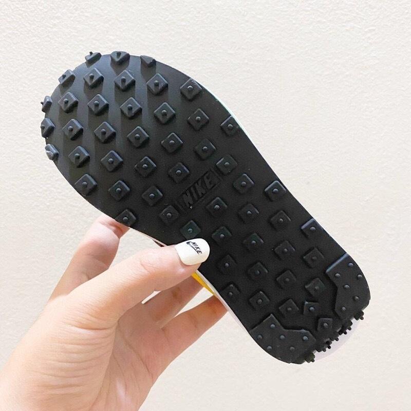 Nike Waffle Casual Jogging Shoes Deconstructed Double Hook" blue, green, yellow"