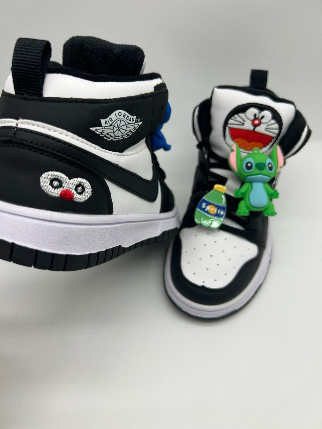 Joe One Cartoon Doll Accessories High Top Sneakers " white, black"