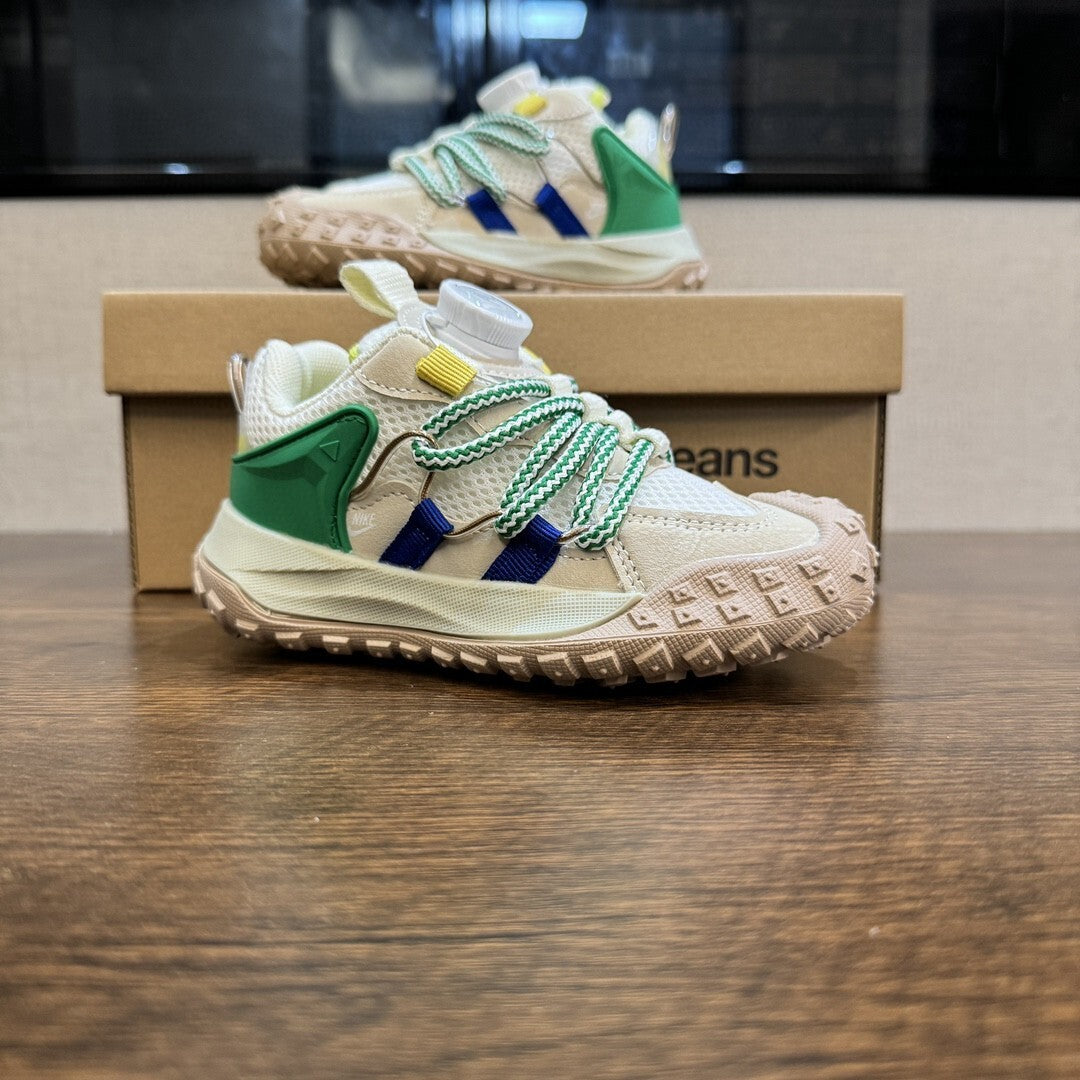 Nike ACG outdoor hiking shoes" green"