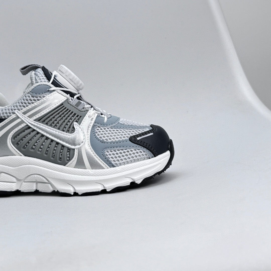 Nike Zoom V5 Retro Sneakers
