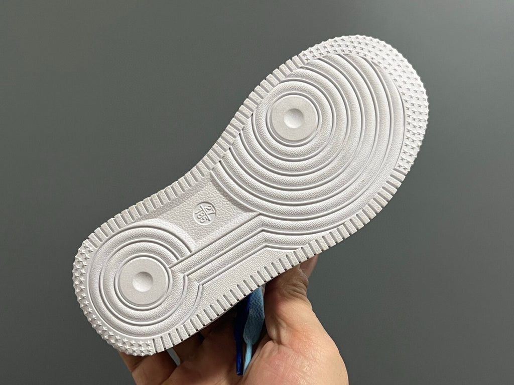 Empty one size pair of shoelaces Velcro cartoon