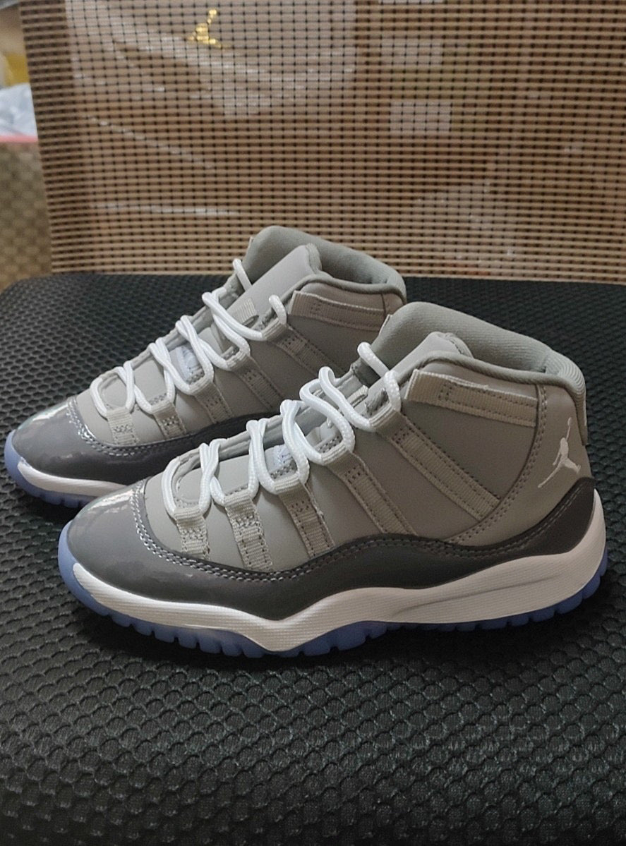 Joe 11 Gray" gray, light brown, blue"